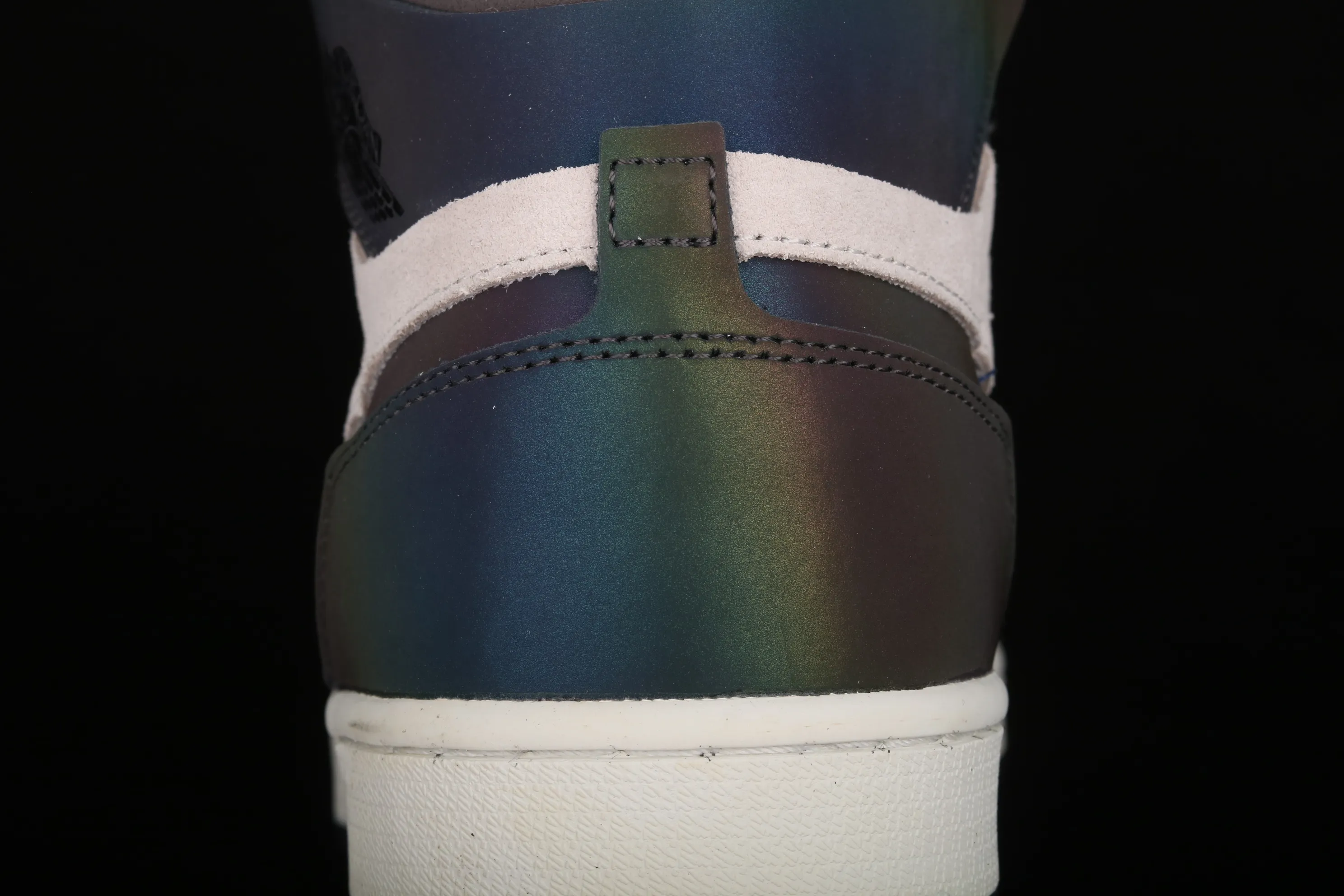 All categories Air Jordan Jordan series basketball shoes Air Jordan 1 High Z version LPL x Air Jordan 1 Zoom Comfort "Iridescent" AJ1 Joe 1 joint model League of Legends theme basketball shoes DD1453-001